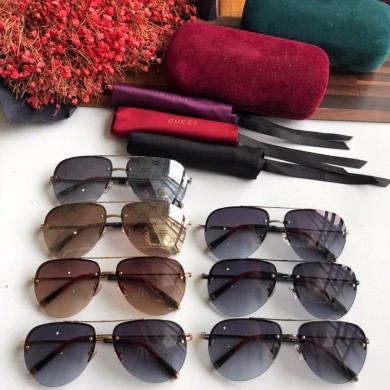 Gucci Glasses UQ2118