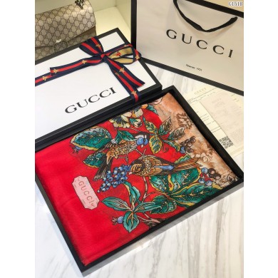 Gucci Scarf UQ1880