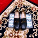 Knockoff Gucci Loafers With Crystals UQ1092
