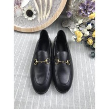 Gucci Leather Horsebit Loafers UQ2326