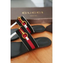 Gucci Sandals Slides UQ0350