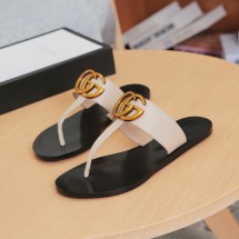 Gucci Sandals Slides UQ0657