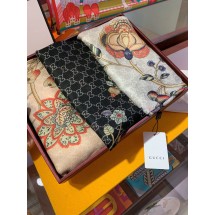 Gucci scarf UQ1656