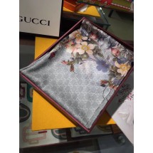 Gucci scarf UQ1764
