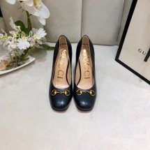 Gucci Shoes UQ1414