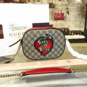 Gucci GG Supreme mini chain bag UQ1785